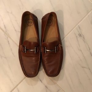 Lightly worn men’s 1901 leather driving shoe